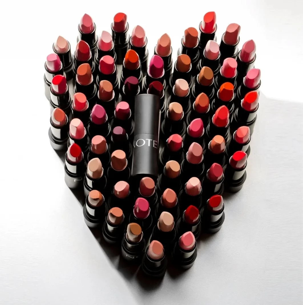 note-mattemoist-lipstick