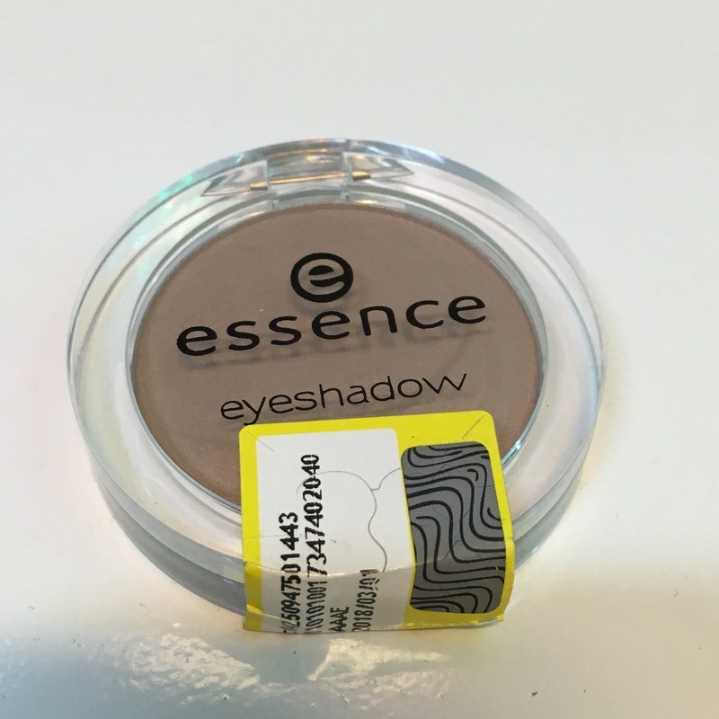 سایه چشم اسنس مدل 15  محصولات - ESSENCE