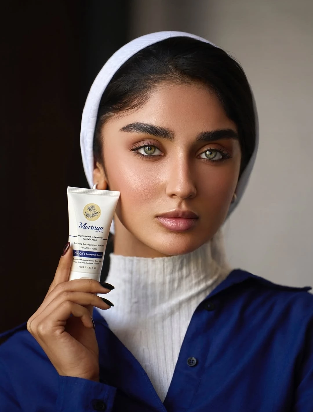 آبرسان-و-جوان-کننده-صورت-مورينگا-مناسب--انواع-پوست--50ML